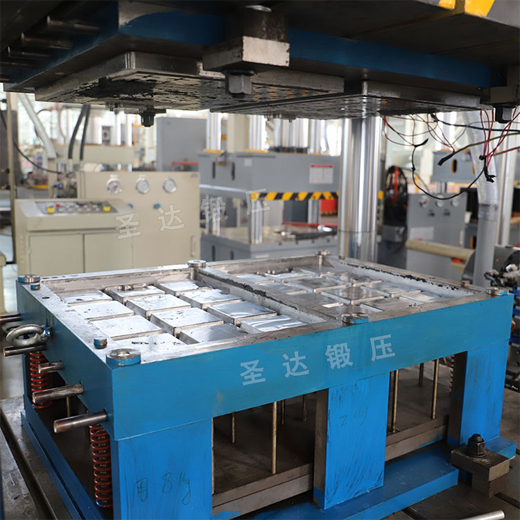 樹脂井蓋模具(一模兩出) 樹脂井蓋模具(一模兩出)