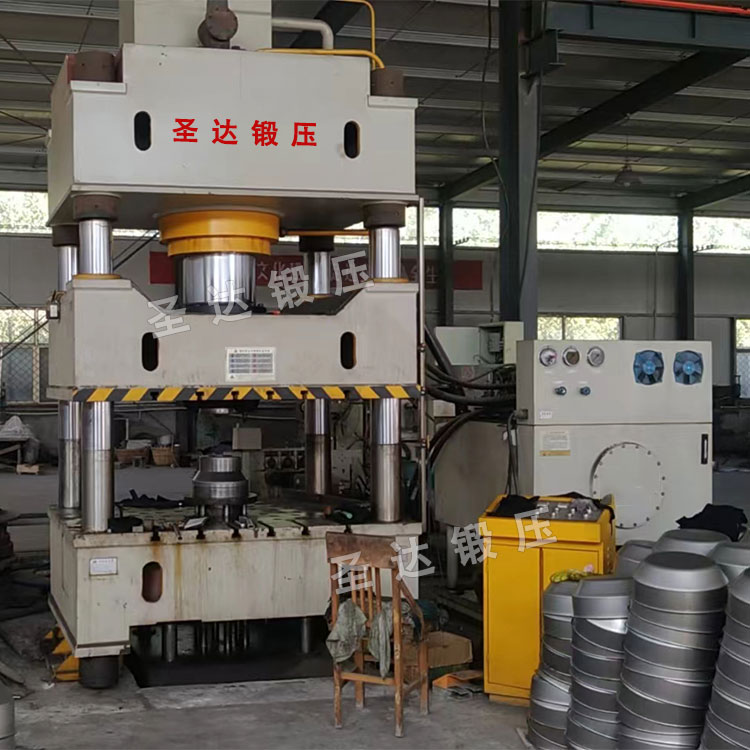 500噸不銹鋼封頭拉伸液壓機(jī) 500噸不銹鋼封頭拉伸液壓機(jī)