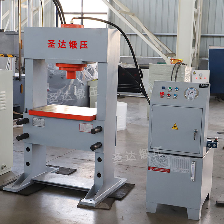 100噸龍門油壓機 100噸龍門油壓機