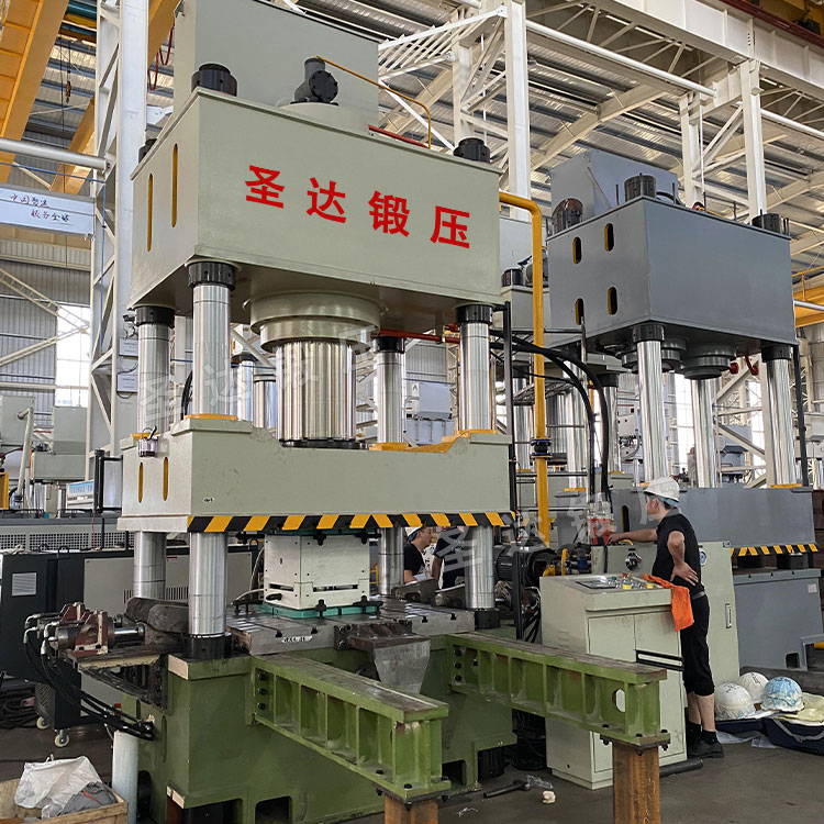 630噸三梁四柱液壓機 630噸三梁四柱液壓機